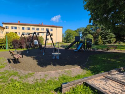 Alsungā, Rudbāržos un Kurmālē bērniem pieejami jauni rotaļu laukumi